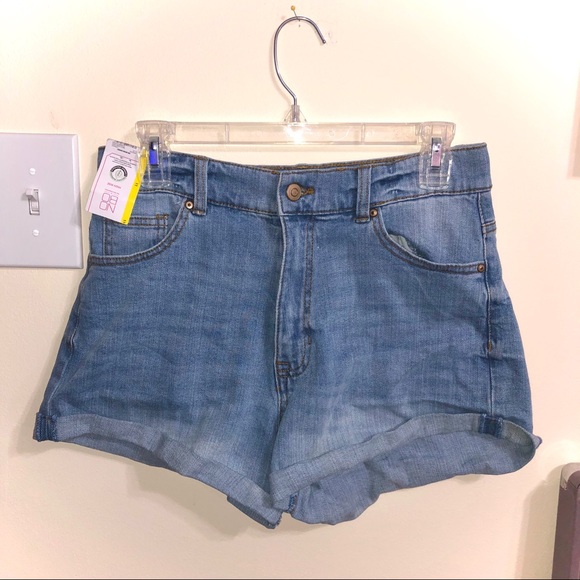 No Boundaries Pants - High-Rise Denim Shorts NWT